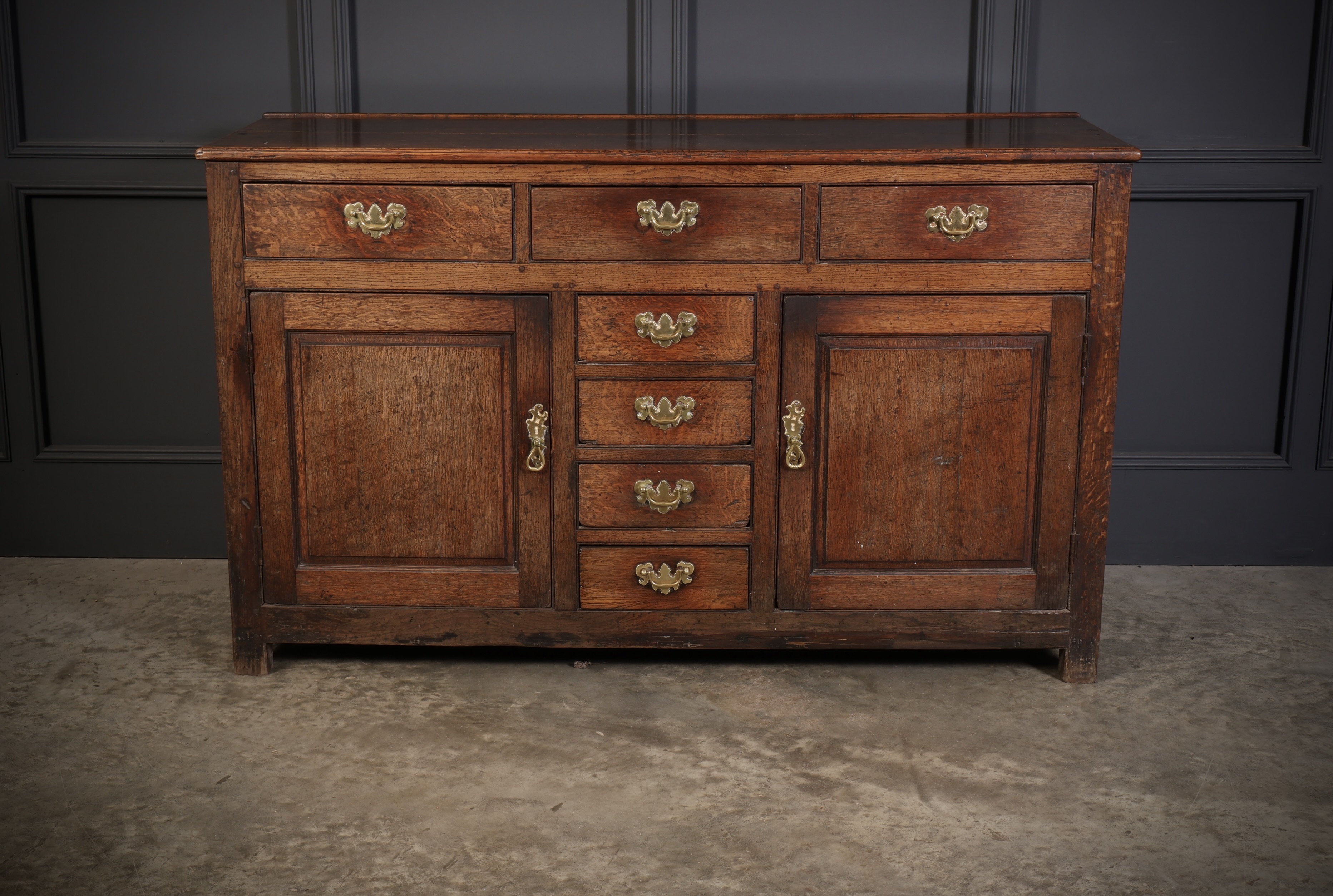 18th Century Country House Oak Sideboard antique sideboard Antique Furniture 7